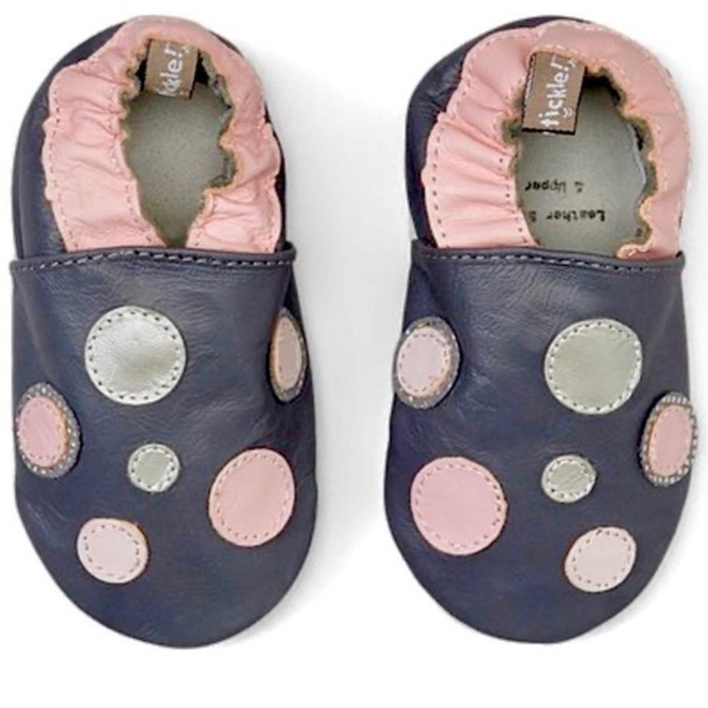 Tommy Tickle Gray & Pink
Polka Dot Leather‎ Bootie moccasins